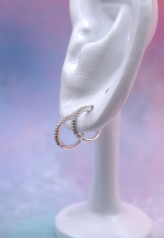 Silver Crystal Huggie Øredobber