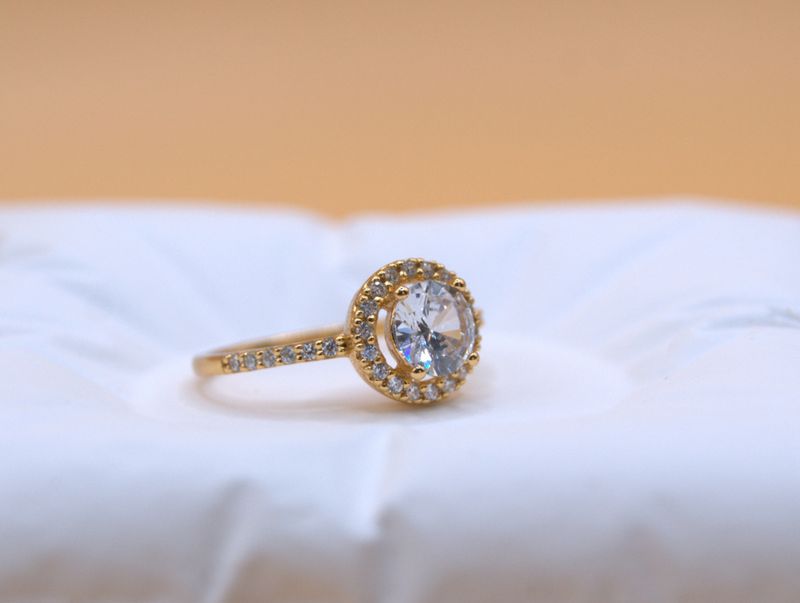 Halo Crystal Ring 52str