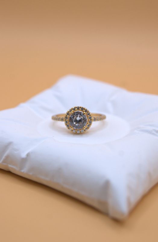Halo Crystal Ring 52str